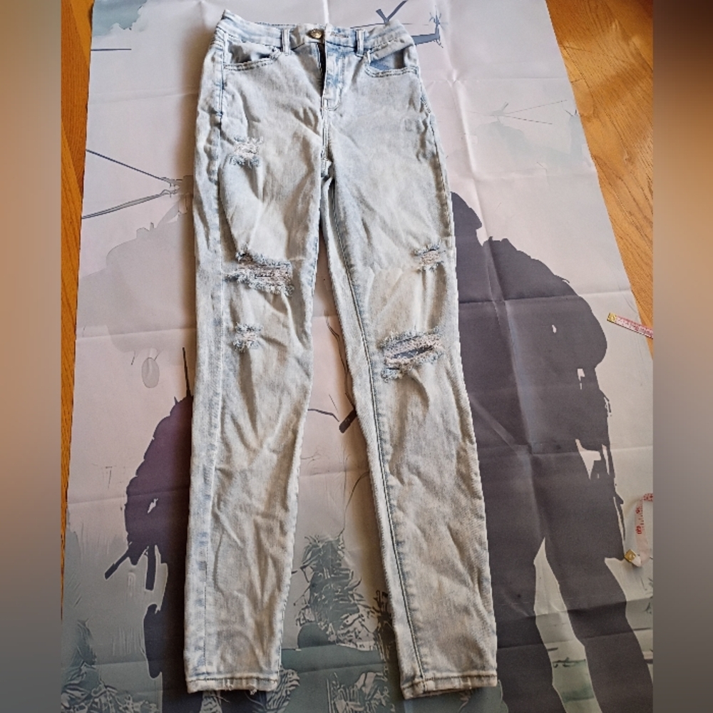 American Eagle Curvy High-Rise Jegging Distressed Light Blue Denim Stretch 4
